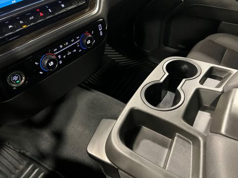 Used 2023 Chevrolet Silverado 1500 LT AWD/4WD image 15