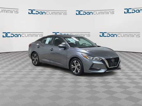 Used 2021 Nissan Sentra SV FWD image 2