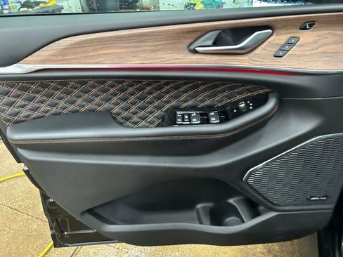 Certified 2023 Jeep Grand Cherokee Summit w/ Luxury Tech Group V image 11