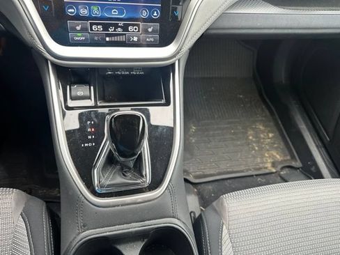 Used 2024 Subaru Outback Premium AWD/4WD image 18