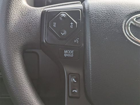 Used 2017 Toyota Tacoma SR image 25