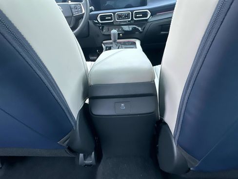 New 2026 Nissan Sentra SL w/ Floor Mat Package image 29