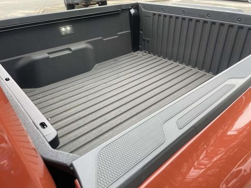 Used 2025 Toyota Tacoma TRD Sport AWD/4WD image 10