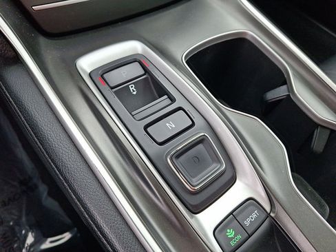 Used 2018 Honda Accord Touring image 13