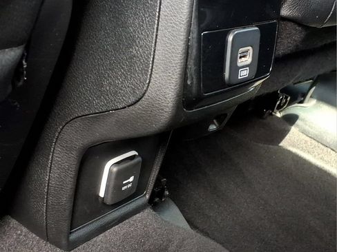 Used 2025 Jeep Compass Limited AWD/4WD image 21