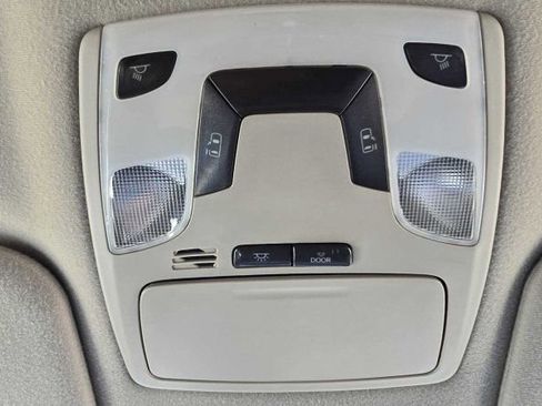 Used 2011 Toyota Sienna LE image 27