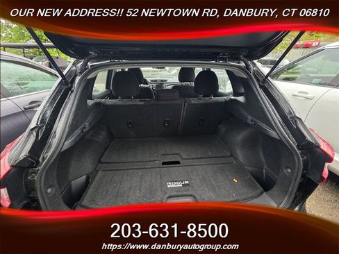 Used 2020 Nissan Rogue Sport SV w/ All-Weather Package AWD/4WD image 4