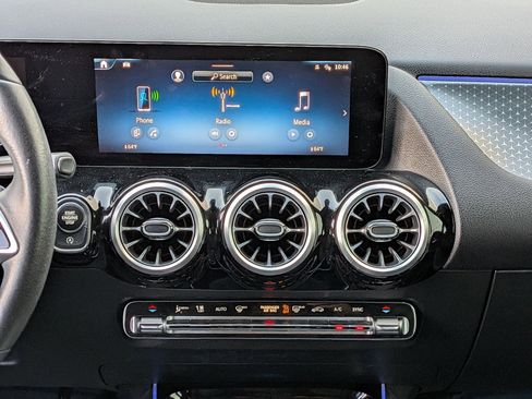 Used 2024 Mercedes-Benz GLA 250 250 image 19