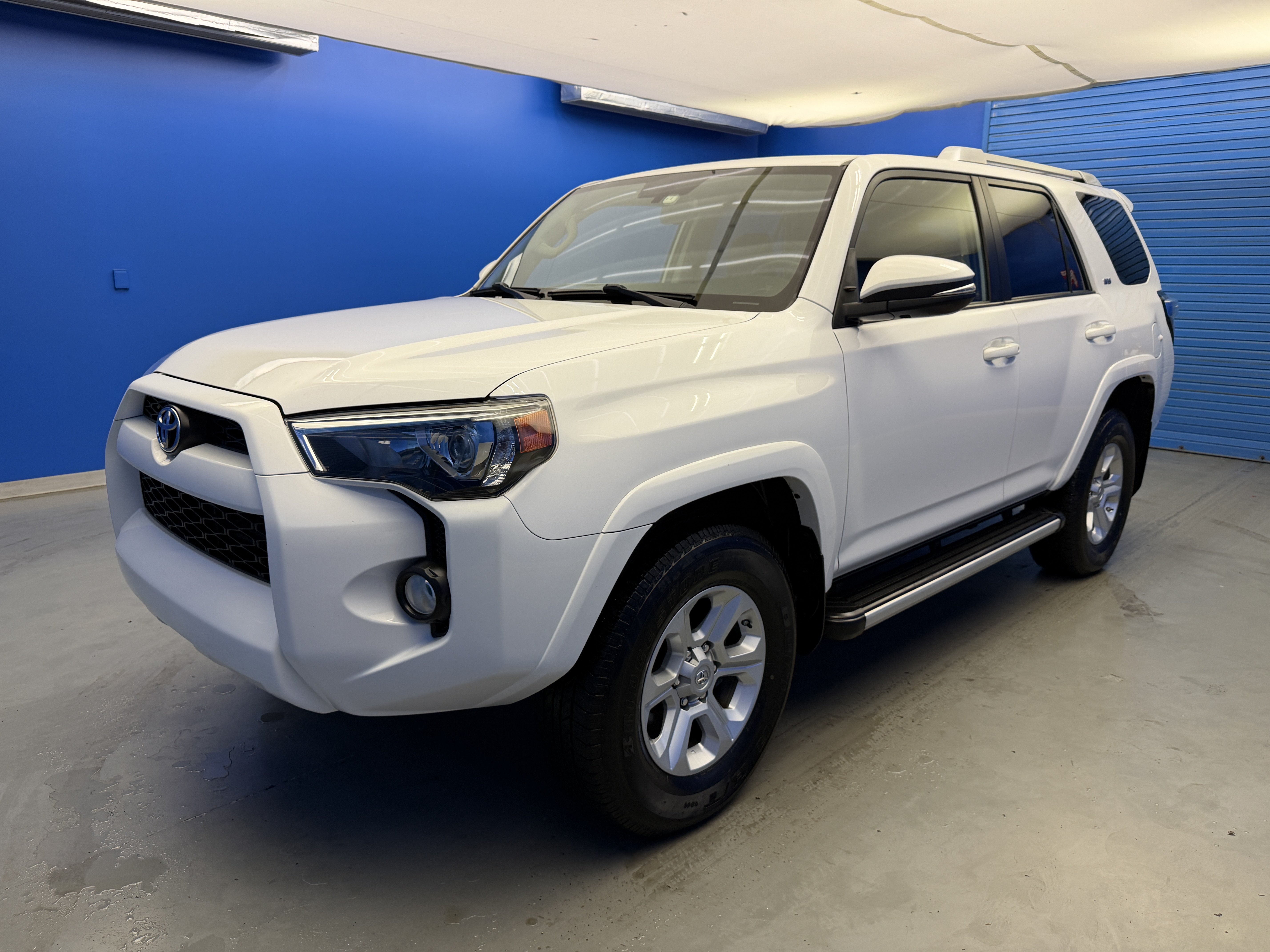 Used 2018 Toyota 4Runner SR5 Premium AWD/4WD image 4