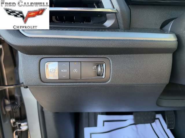 Used 2026 Chevrolet Traverse LT FWD image 23