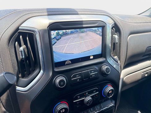 Used 2022 Chevrolet Silverado 1500 LT AWD/4WD image 24