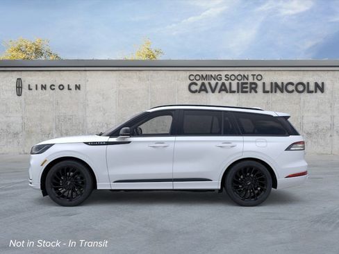 New 2026 Lincoln Aviator Reserve AWD/4WD image 3