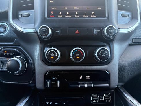 Used 2019 RAM 1500 Big Horn AWD/4WD image 28