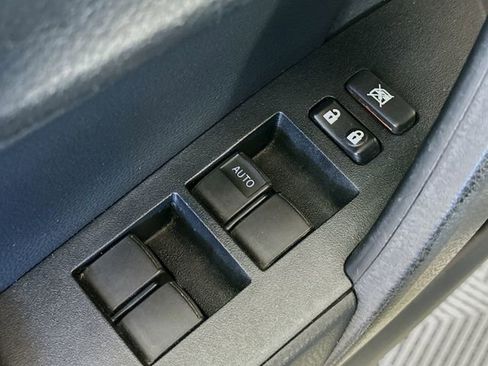 Used 2014 Toyota Corolla LE Premium image 22