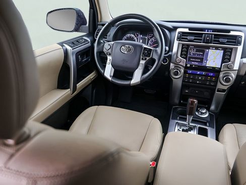 Used 2024 Toyota 4Runner Limited image 30