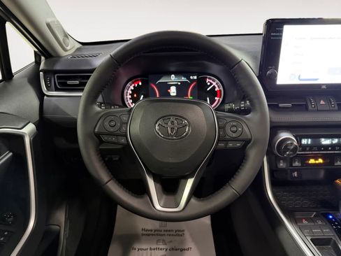 Used 2025 Toyota RAV4 XLE Premium image 16