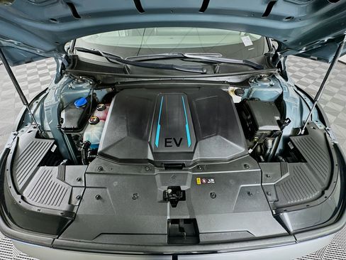 Used 2024 Hyundai Ioniq 5 SEL image 33