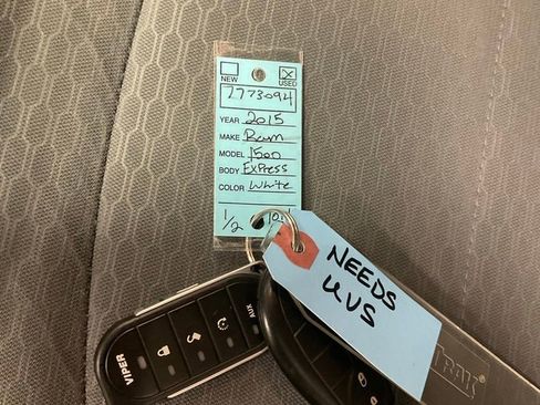 Used 2015 RAM 1500 Express AWD/4WD image 33