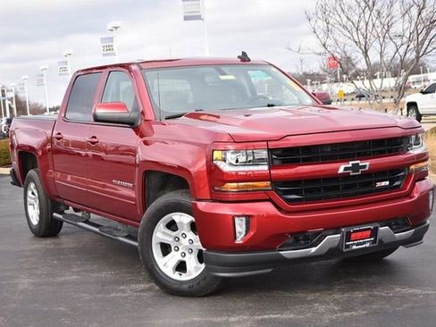 Used 2018 Chevrolet Silverado 1500 LT w/ All Star Edition image 2