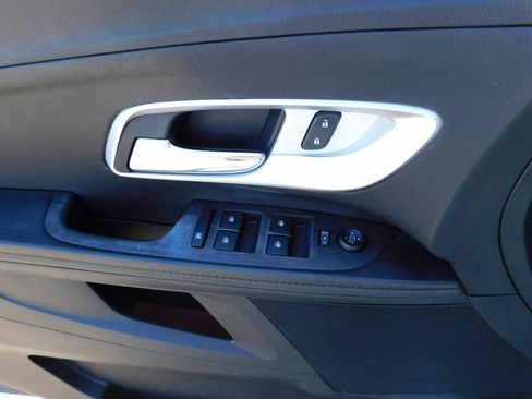 Used 2014 Chevrolet Equinox LS FWD image 17
