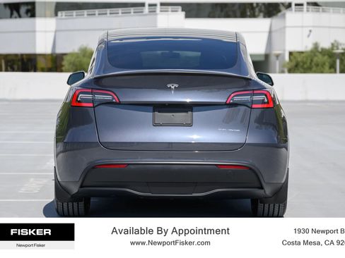 Used 2021 Tesla Model Y Long Range AWD/4WD image 2