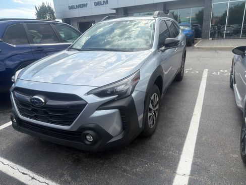 Certified 2024 Subaru Outback Premium AWD/4WD image 2