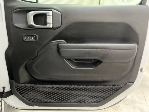 Used 2024 Jeep Wrangler Unlimited Rubicon AWD/4WD image 29