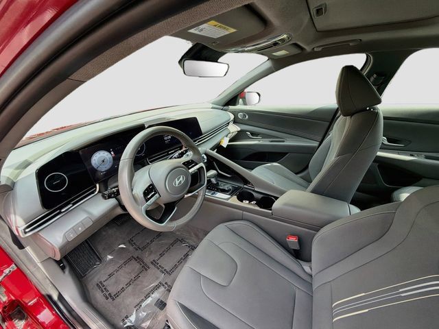 Certified 2025 Hyundai Elantra SEL FWD image 20