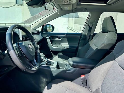 Certified 2025 Toyota RAV4 XLE w/ Convenience Package AWD/4WD image 10