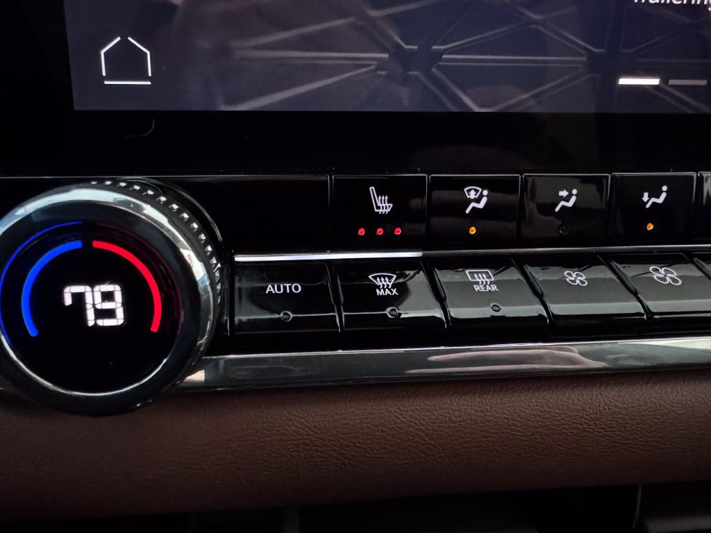 Certified 2024 GMC Canyon AT4 AWD/4WD image 23