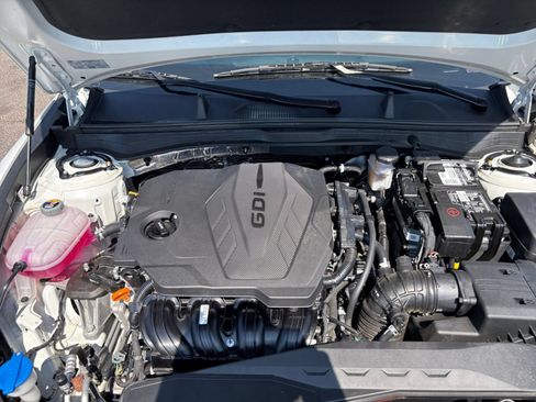 Used 2025 Hyundai Sonata SEL FWD image 32