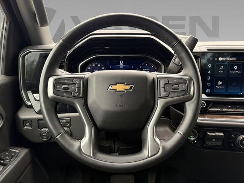Used 2025 Chevrolet Silverado 1500 LT RWD image 10