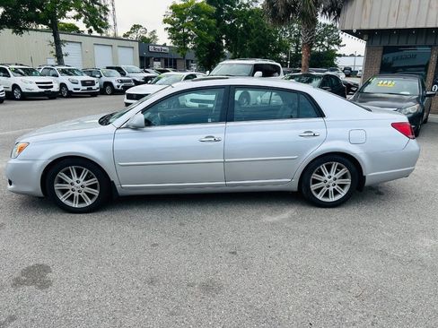 Used 2009 Toyota Avalon Limited FWD image 8