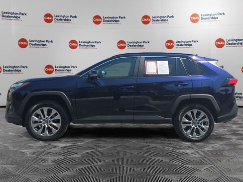 Used 2023 Toyota RAV4 XLE Premium AWD/4WD image 4