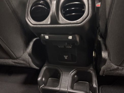 Used 2023 Jeep Gladiator Overland image 33