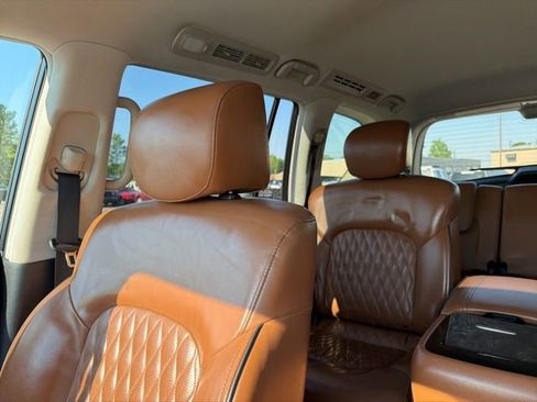 Used 2018 INFINITI QX80 4WD w/ Deluxe Technology Package image 9