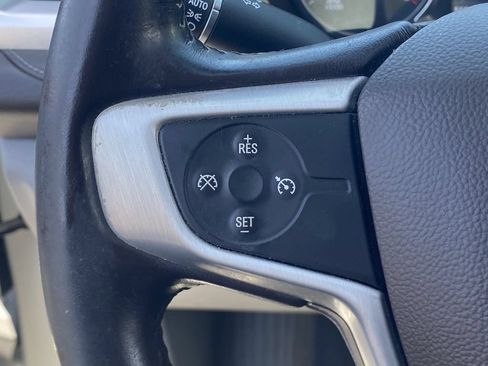 Used 2020 GMC Acadia SLE w/ Driver Convenience Package FWD image 24