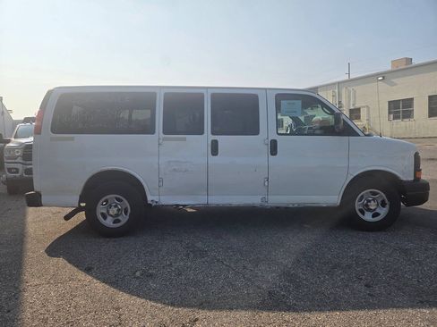 Used 2006 Chevrolet Express 1500 LS AWD/4WD image 7