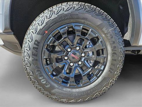 New 2026 GMC Canyon Elevation RWD image 10