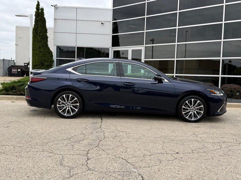 Used 2021 Lexus ES 350 w/ Premium Package FWD image 2