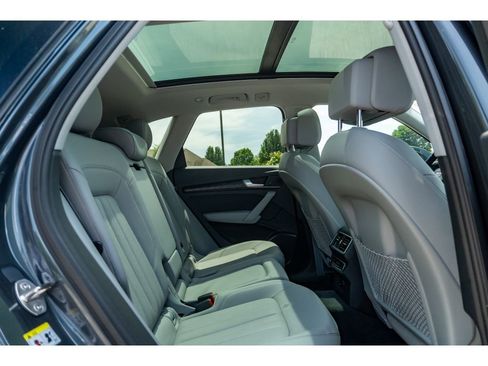 Used 2018 Audi Q5 2.0T Premium Plus w/ Premium Plus Package AWD/4WD image 17