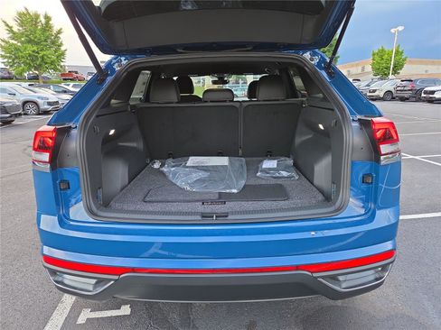 New 2026 Volkswagen Atlas Cross Sport SE AWD/4WD image 5