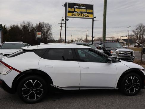 Used 2023 Kia EV6 Wind image 4