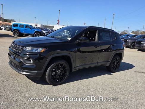 New 2026 Jeep Compass Latitude image 3