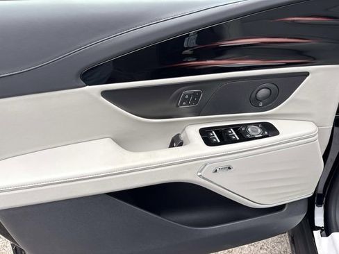 New 2026 Lincoln Nautilus Premier w/ Equipment Group 102A AWD/4WD image 20