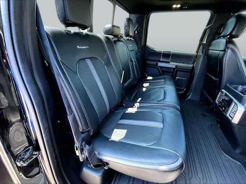 Used 2019 Ford F150 Platinum w/ Equipment Group 701A Luxury AWD/4WD image 23