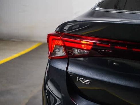 Used 2022 Kia K5 LXS image 11