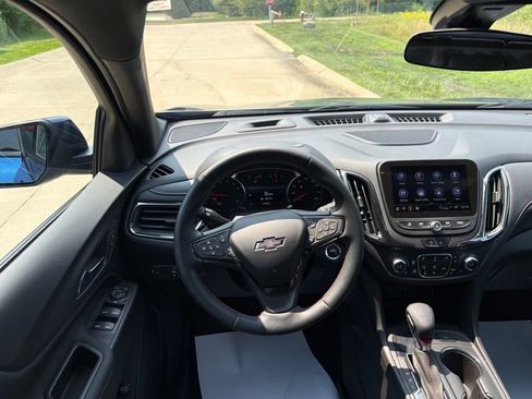 Used 2023 Chevrolet Equinox RS w/ RS Leather Package FWD image 53