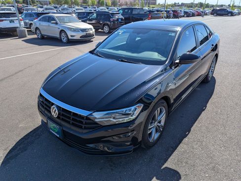 Used 2021 Volkswagen Jetta R-Line FWD image 7