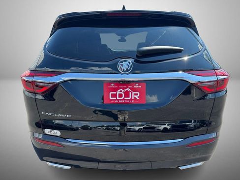 Used 2021 Buick Enclave Essence image 7